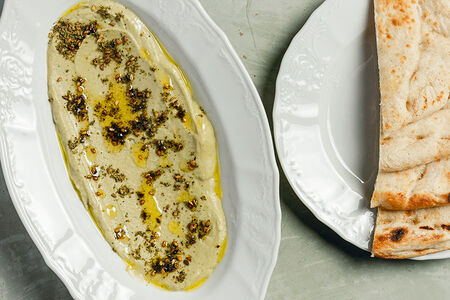 Намазка из баклажана с тахини и травами