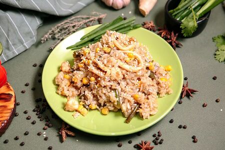 Жареный рис с морепродуктами