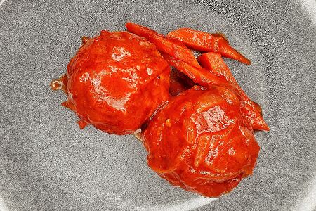 Тефтели в красном соусе