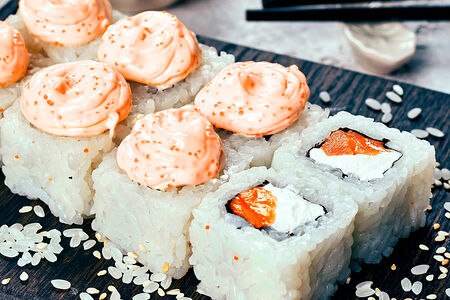 Ролл Лава с лососем