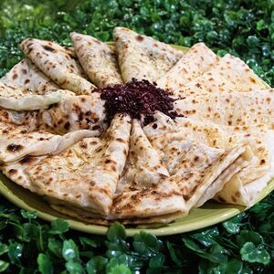 Бакинские кутабы с сыром