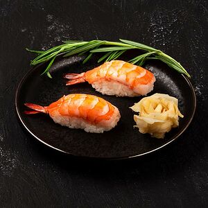 Суши с креветкой