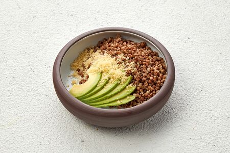 Гречка с пармезаном и авокадо