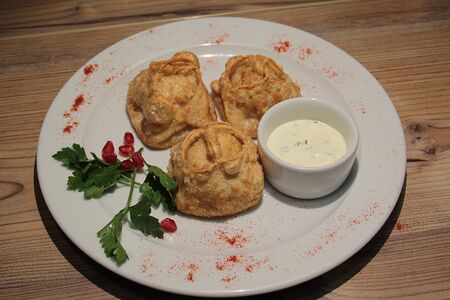 Манты из говядины во фритюре