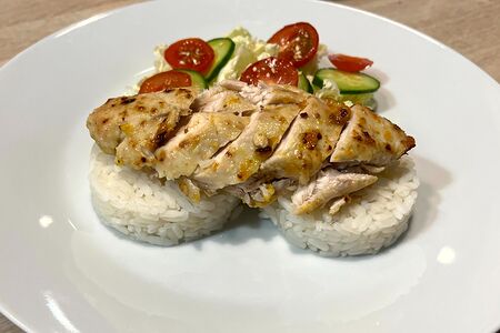 Сочная куриная грудка с лимоном и гарниром