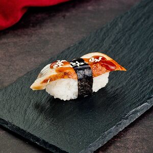 Суши с угрем