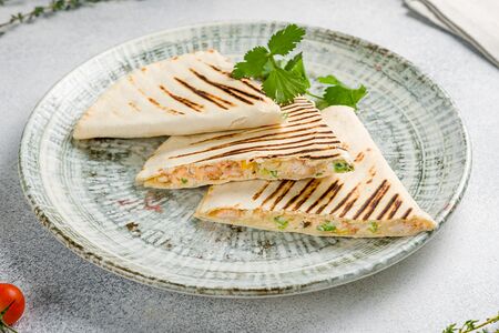 Кесадилья с курицей