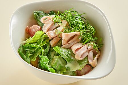 Салат с кальмаром