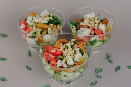 Салат с опятами и сыром дорблю