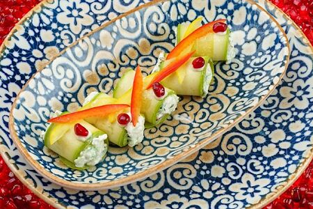 Рулетики из кабачков