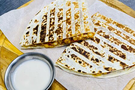 Мексиканская кесадилья