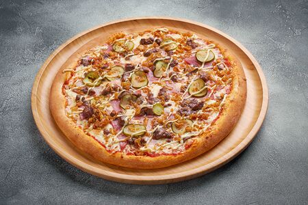 Пицца мега мясная