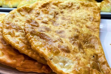 Чебурек с говядиной