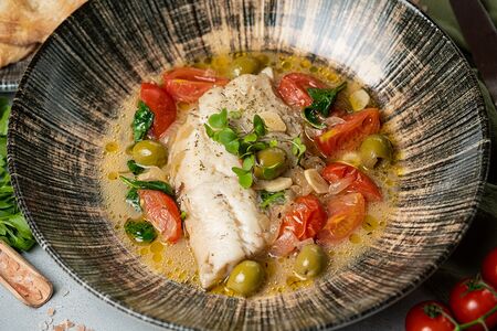 Судак в соусе аква пацца