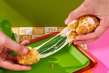 Корейский корндог с сыром Моцарелла