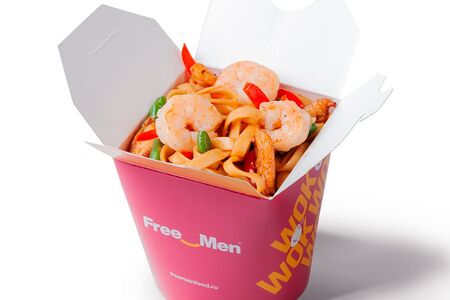 Wok с цыпленком и креветками