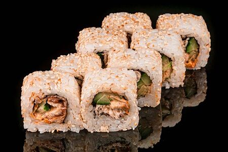 Ролл Спайси угорь