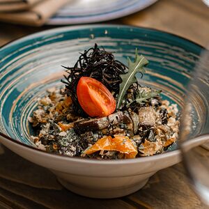 Սմբուկով և ընկույզով աղցան