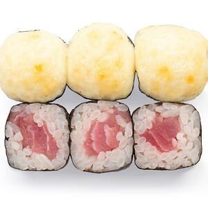 Запеченный мини-ролл с тунцом