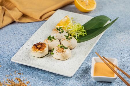 Димсам на воке с бараниной