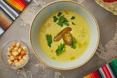 Sopa Crema De Elote, Крем-суп из кукурузы