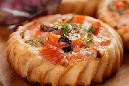 Перепечки с томатом и базиликом 6 шт