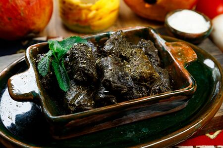 Долма из виноградных листьев