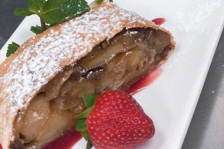 Штрудель яблочный