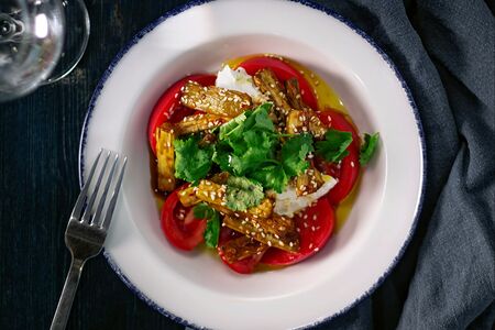 Пряные баклажаны с молодым сыром