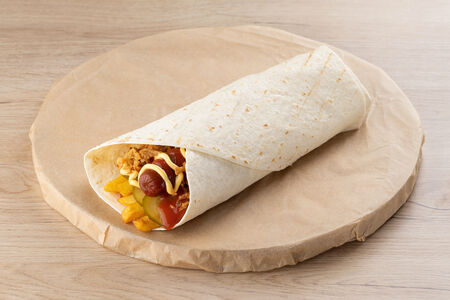 Рулле с колбаской