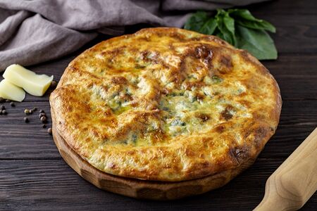 Хачапури с сыром и шпинатом