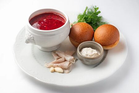 Наваристый борщ с томлёной говядиной