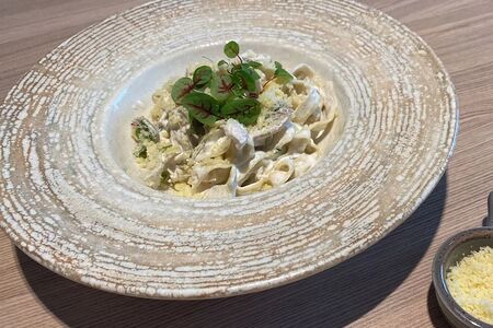 Феттуччине с курицей и грибами