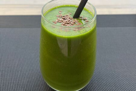 Смузи Авокадо-шпинат