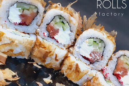 Ролл сяке бонито