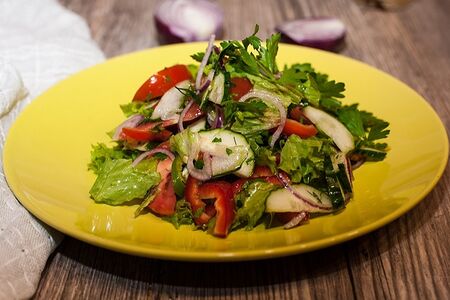 Салат по-грузински со специями