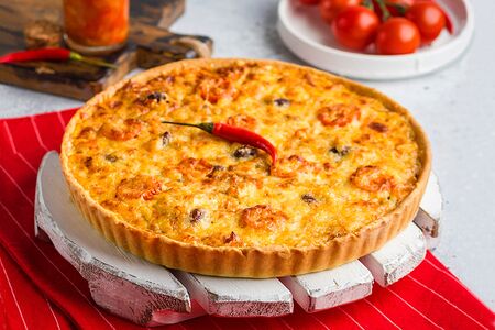 Мексиканский пирог с фаршем фасолью и перчиком чили