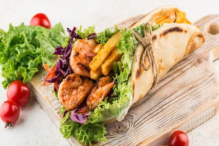 Гирос с тигровыми креветками