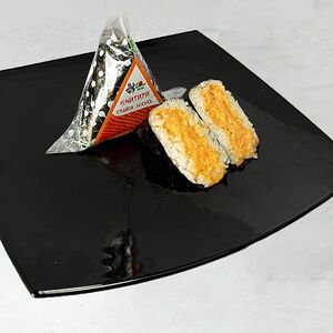 Онигири Спайси с лососем