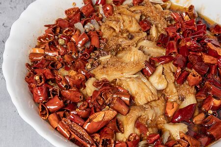 Рубец вареный в остром бульоне по-сычуаньски