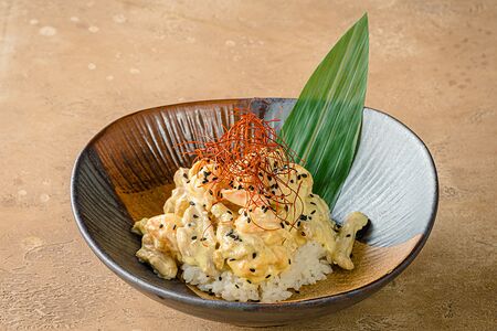 Рис с курицей и тигровыми креветками