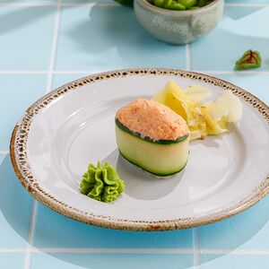 Острые суши с гребешком