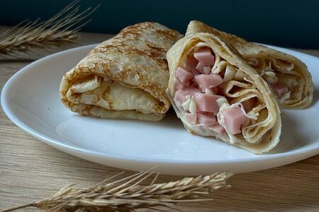 Блинчики с ветчиной и сыром