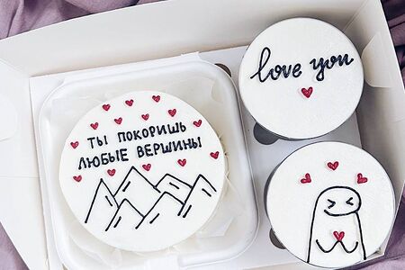 Комбо бенто и тортостаканы Красный бархат с клубникой 