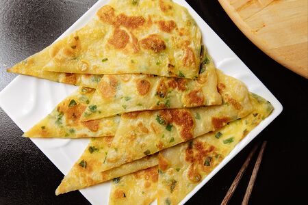 Лепешка с зеленым луком