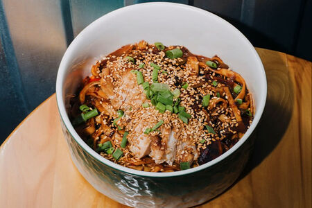 Удон с курицей терияки