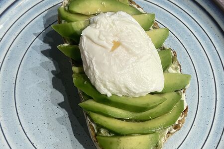 Авокадо-тост с гуакамоле