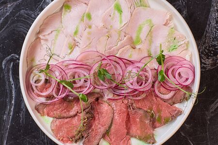 Мясная тарелка