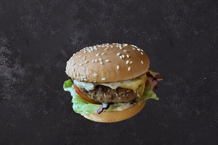 Бургер с мраморной говядиной