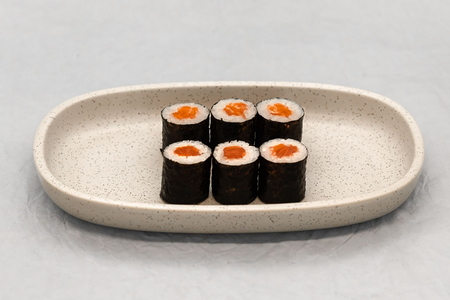 Двойной ролл маки с лососем